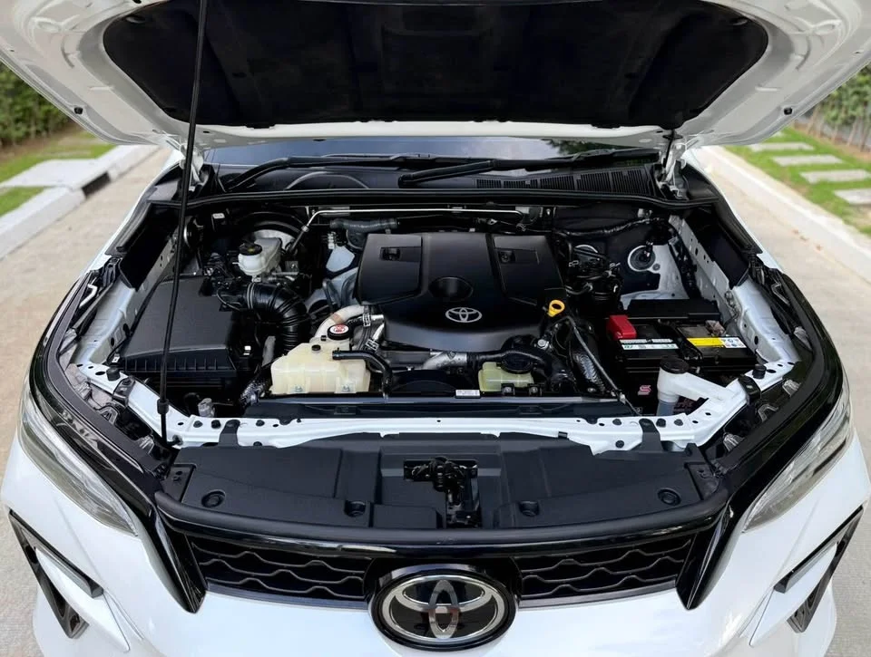 2023 Toyota Fortuner II 2