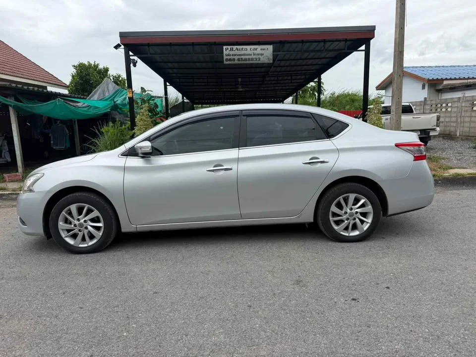 2012 Nissan Sylphy III (B17) 3
