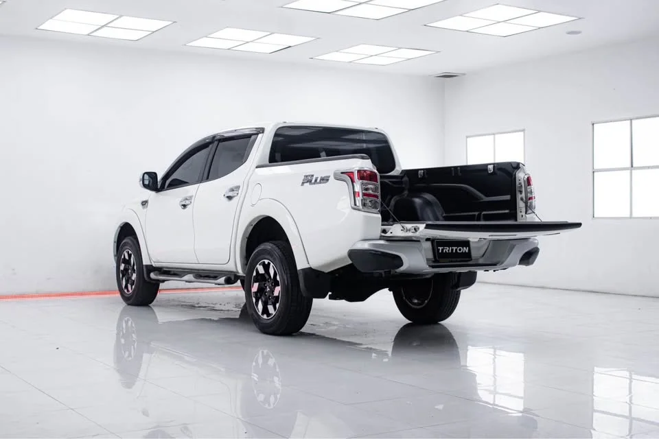 2016 Mitsubishi Triton V 3