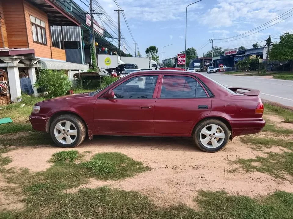 1997 Toyota Corolla Altis VIII (E110) 3