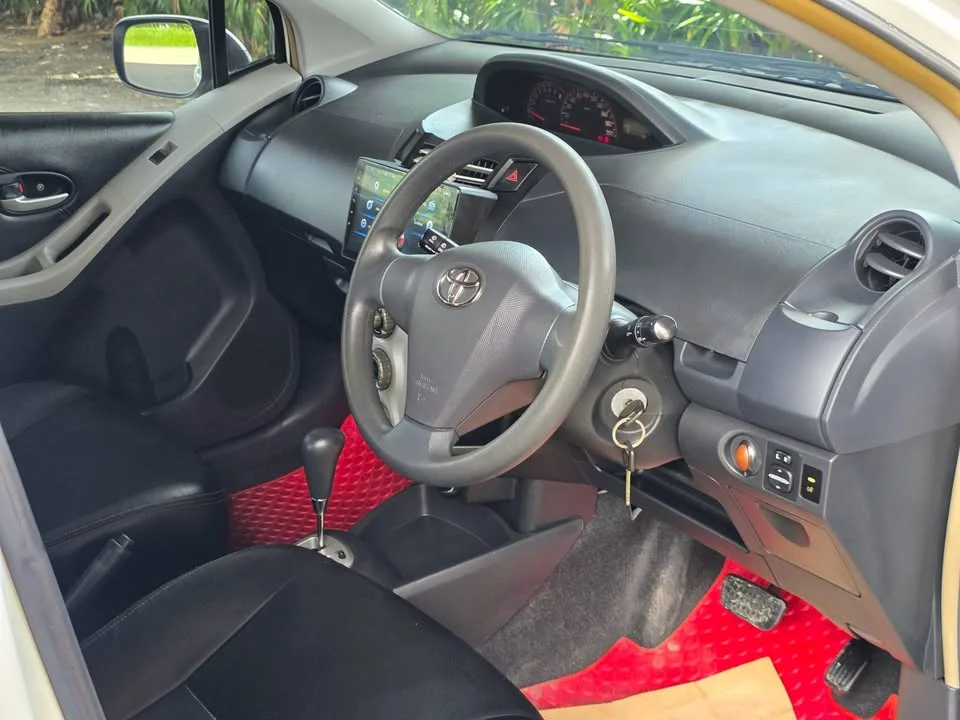 2008 Toyota Yaris II 3
