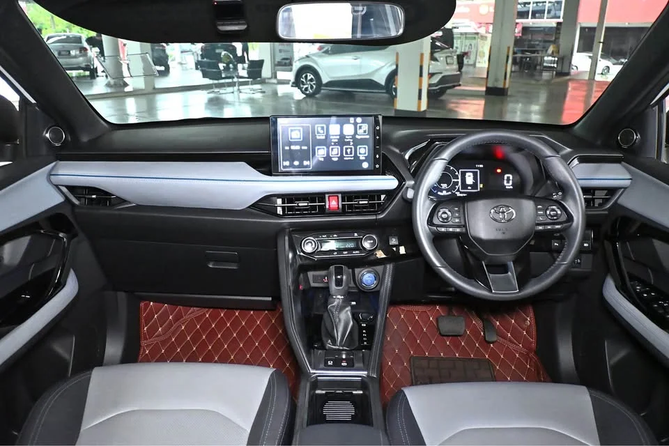 2023 Toyota Yaris Cross AC200 2