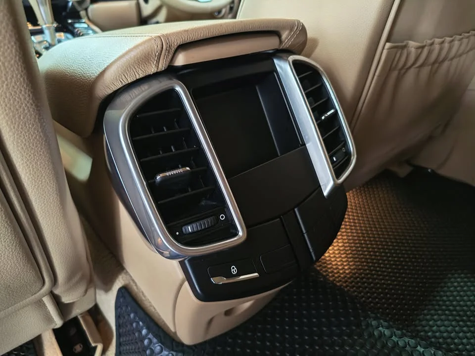 2013 Porsche Cayenne II 2