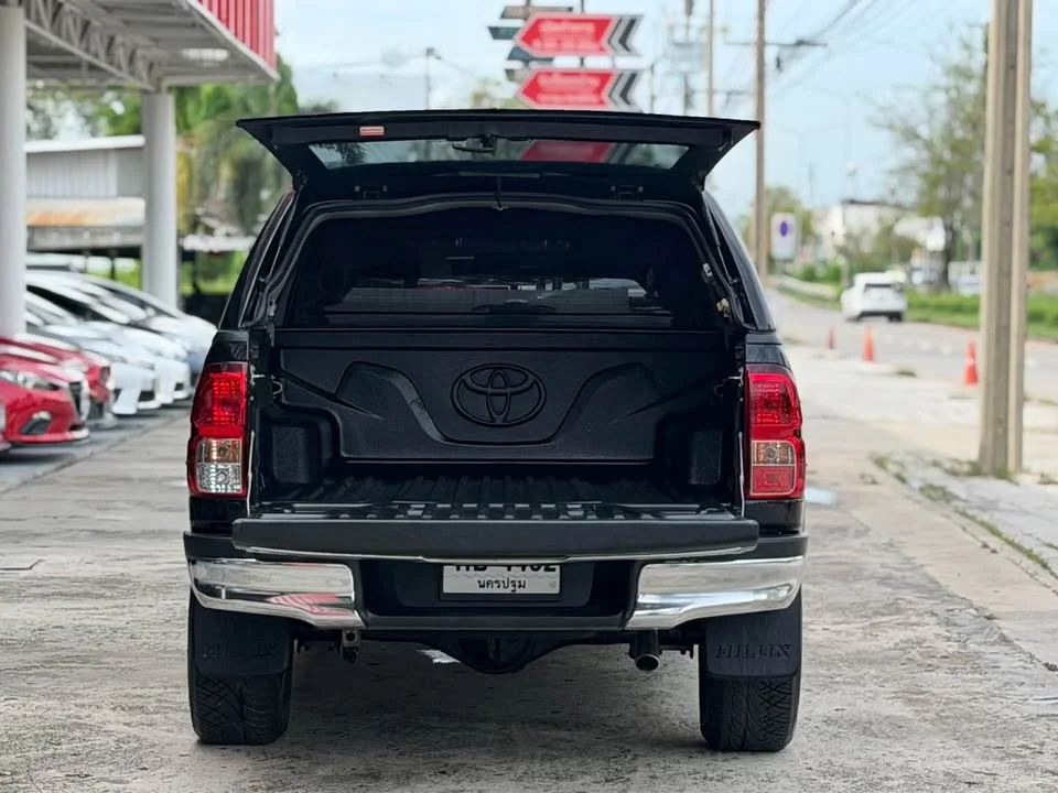 2015 Toyota Hilux VIII 3