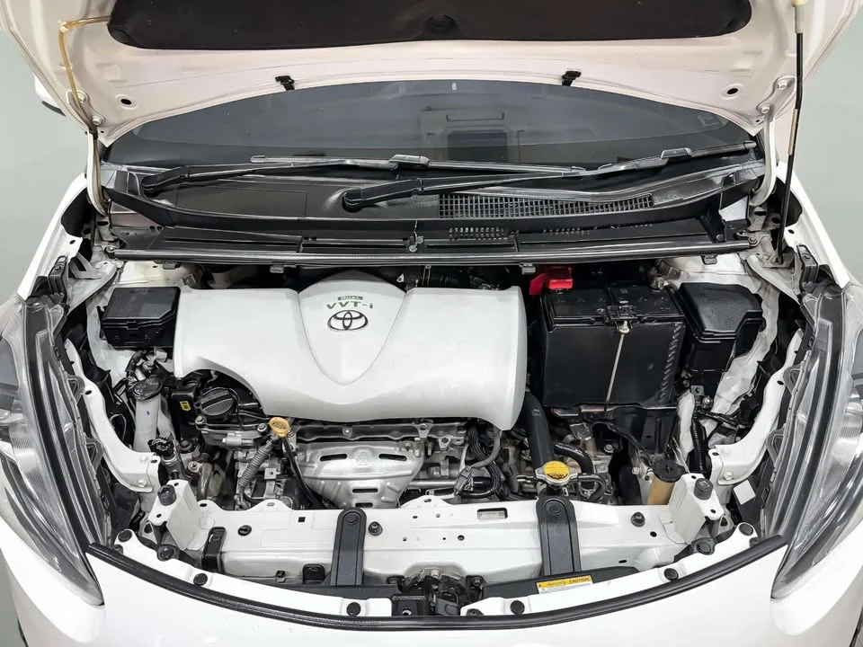 2018 Toyota Sienta II 2