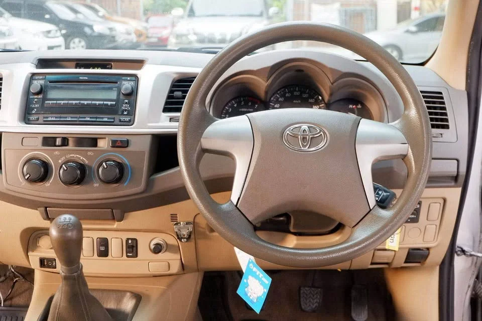 2012 Toyota Hilux VII 3