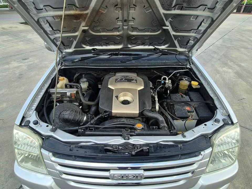2006 Isuzu  TR Adventure Master II 2