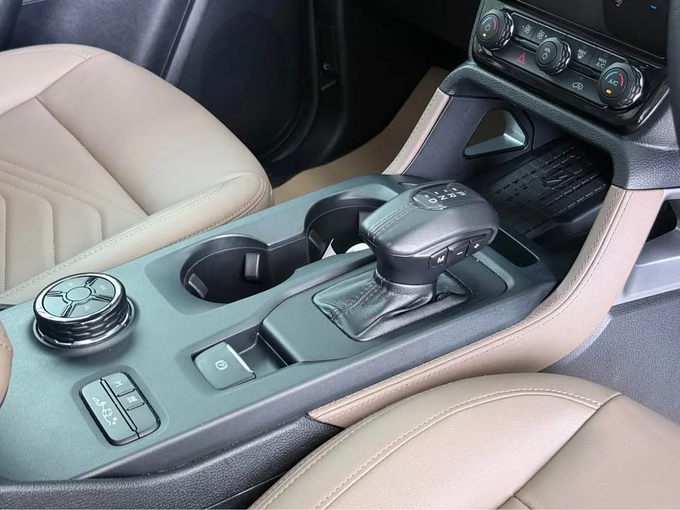 2022 Ford Everest III 2