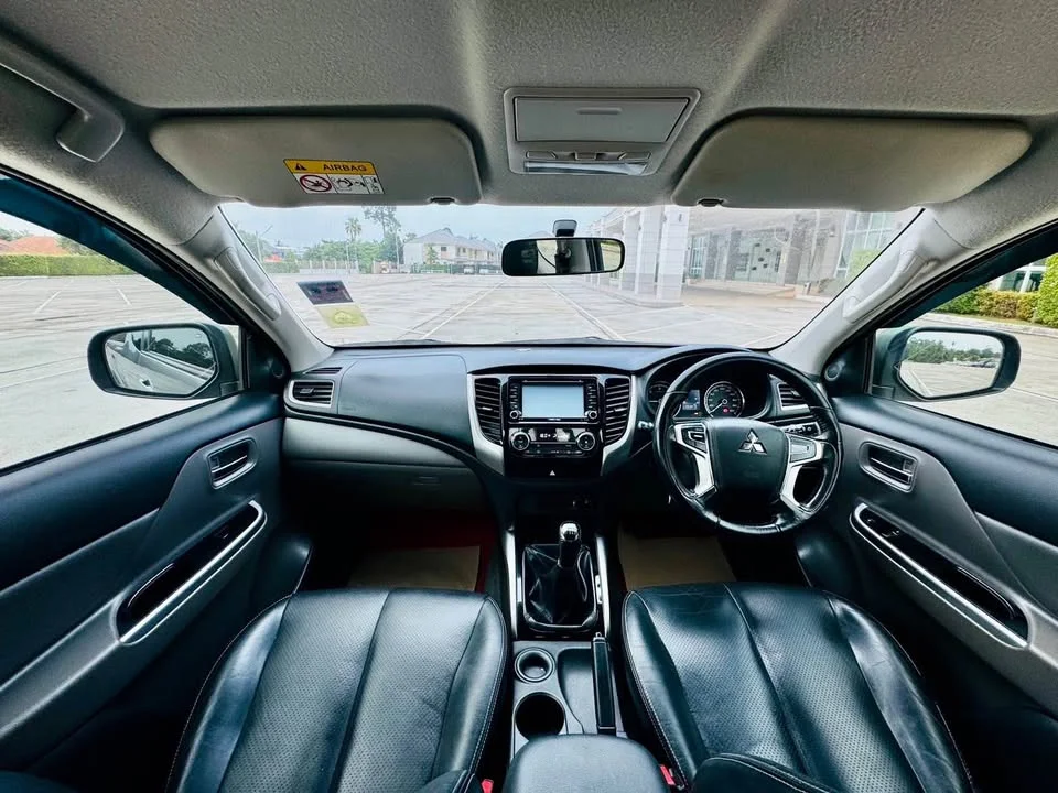 2018 Mitsubishi Triton V 3