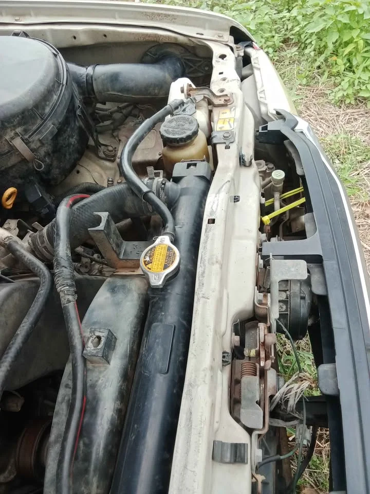 2003 Toyota Hilux Tiger VI 2