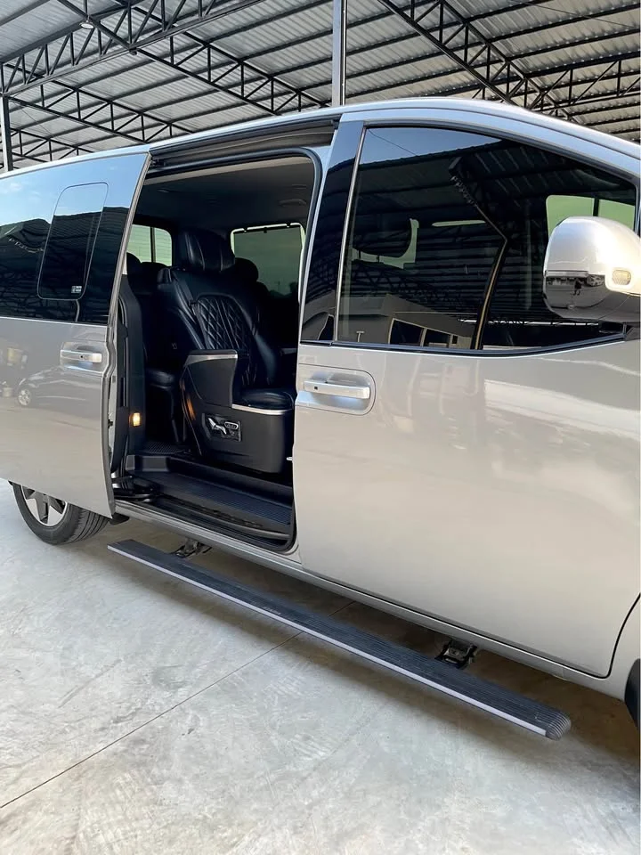 2021 Hyundai Staria US4 3