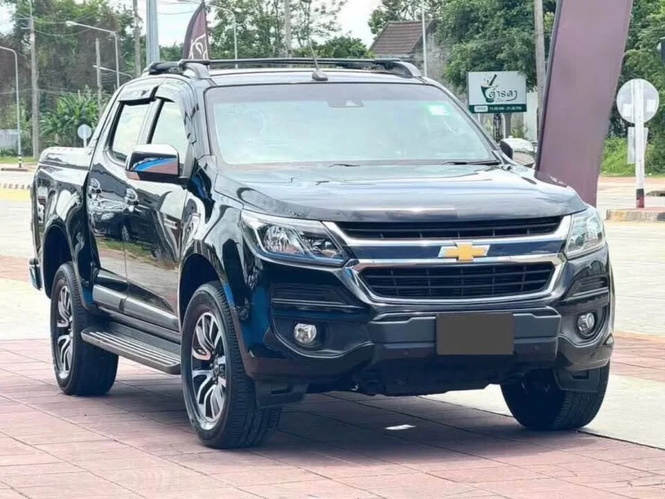 2017 Chevrolet Colorado II 3