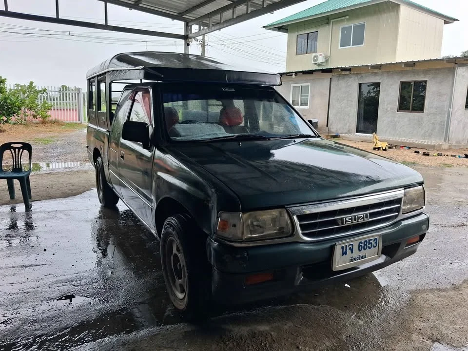 1995 Isuzu TFR III 3