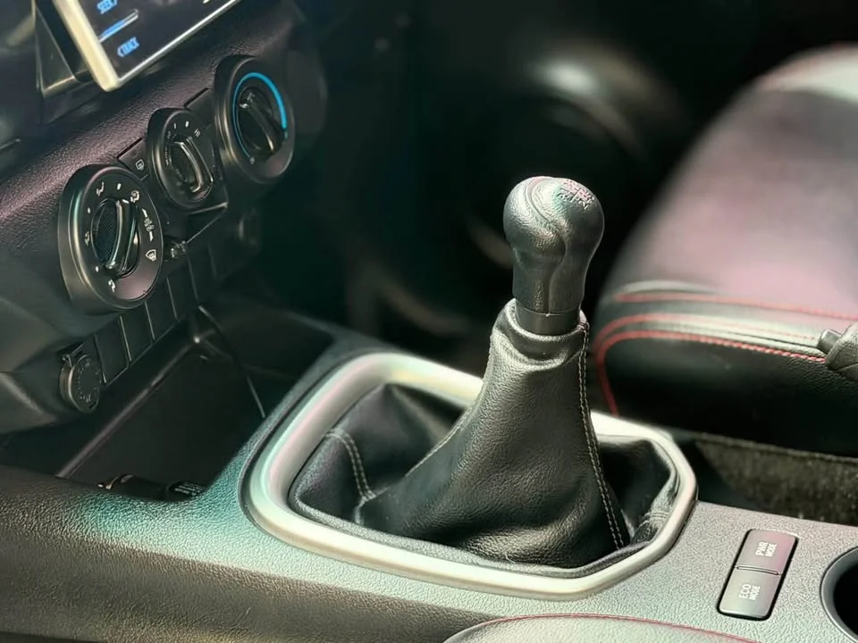 2015 Toyota Hilux VIII 2