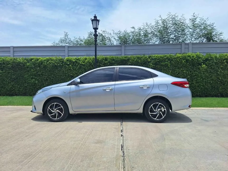 2021 Toyota Yaris ATIV III 3