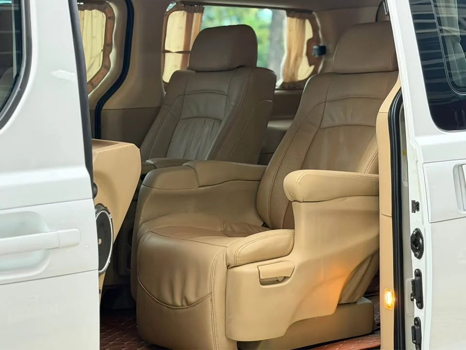 2011 Hyundai H-1 II 3