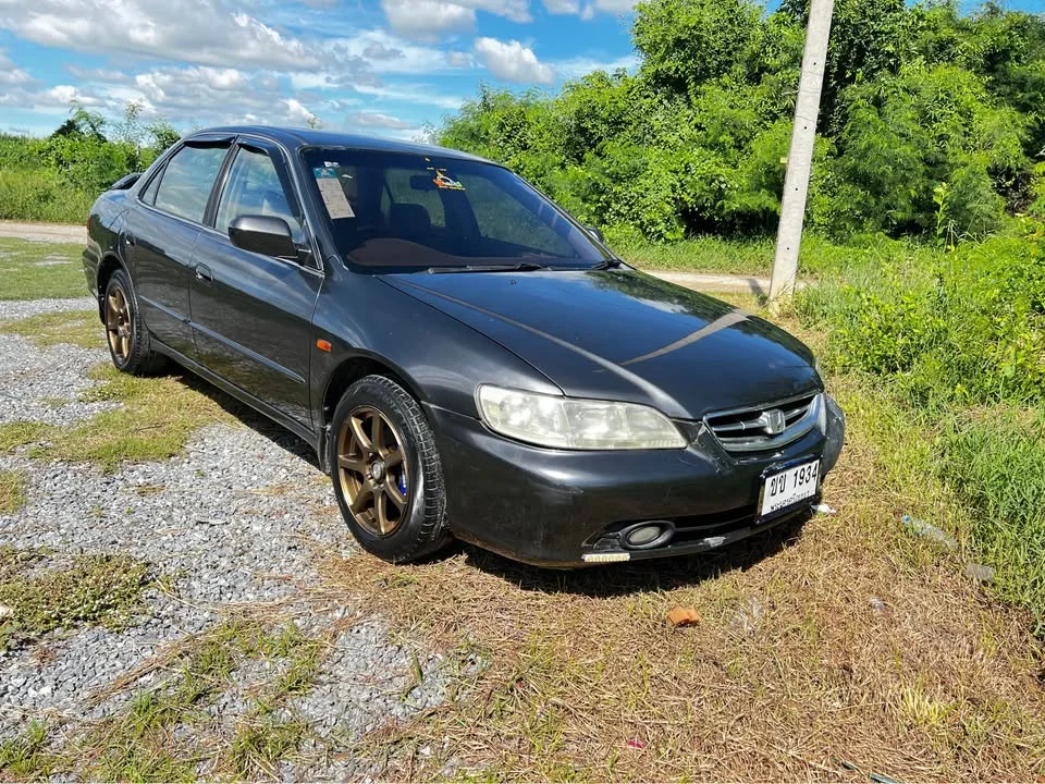 Honda Accord VI 3