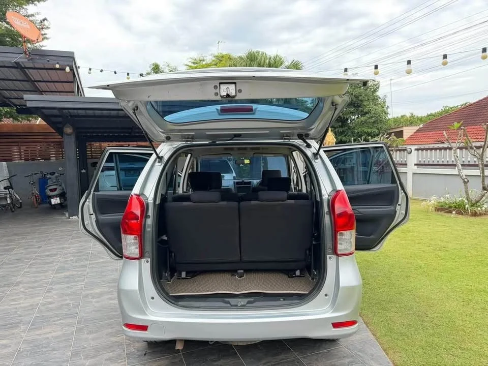 2014 Toyota Avanza II 2