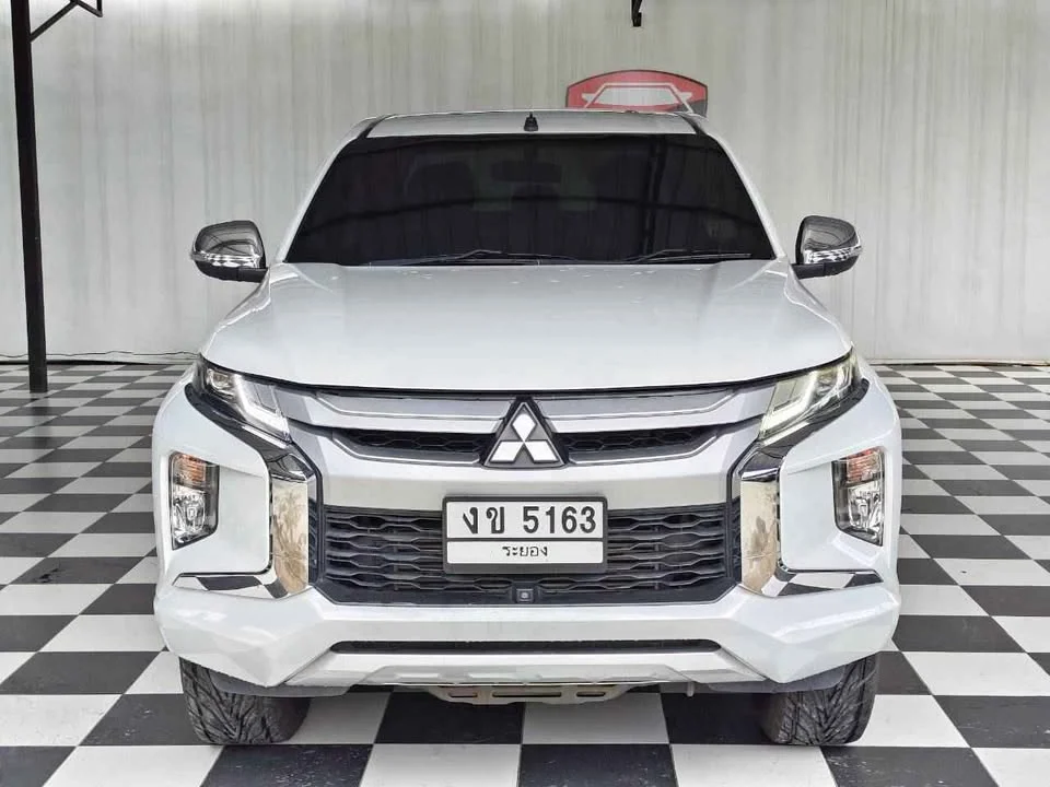 2018 Mitsubishi Triton V 2