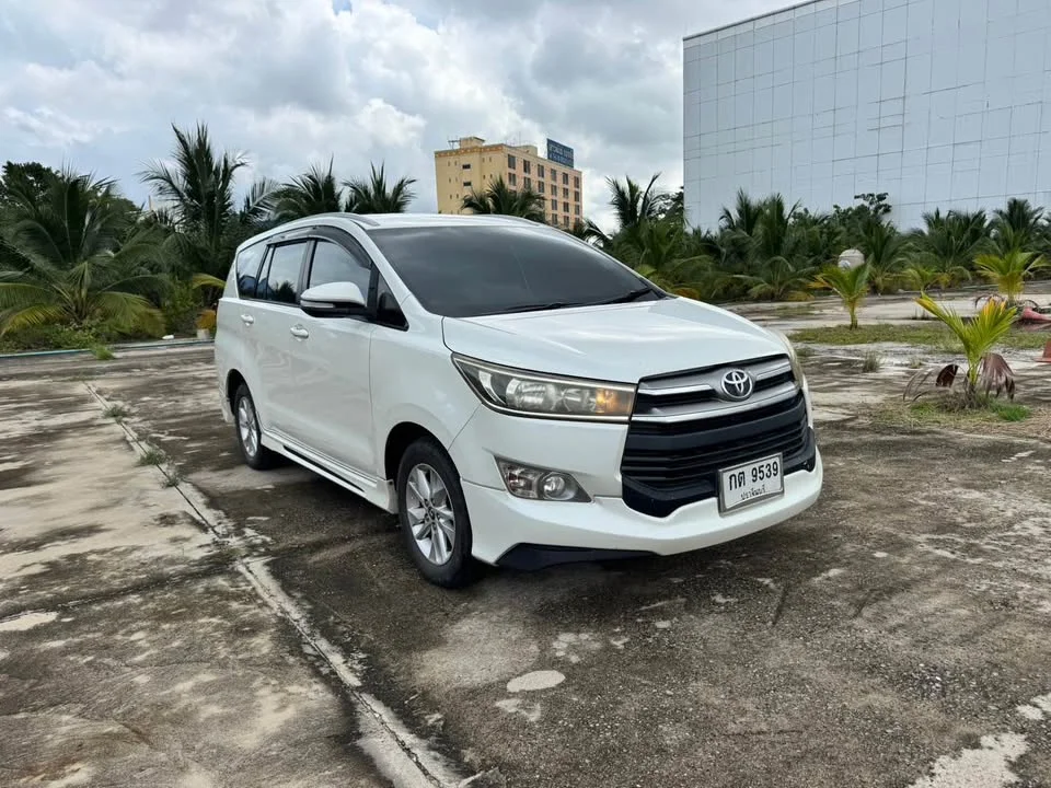 2016 Toyota Innova II 2