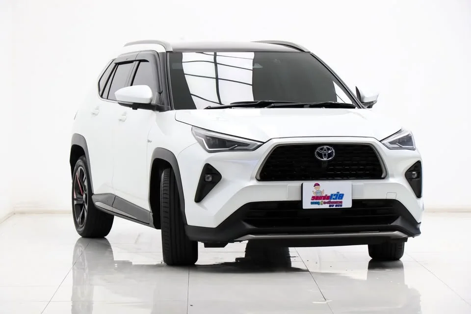2024 Toyota Yaris Cross AC200 3
