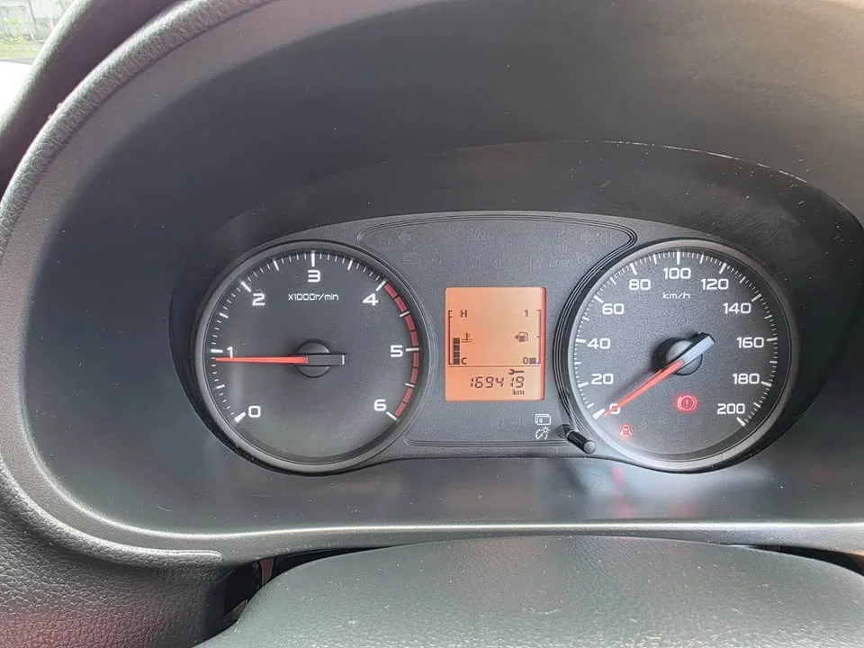 2020 Mitsubishi Triton V 2