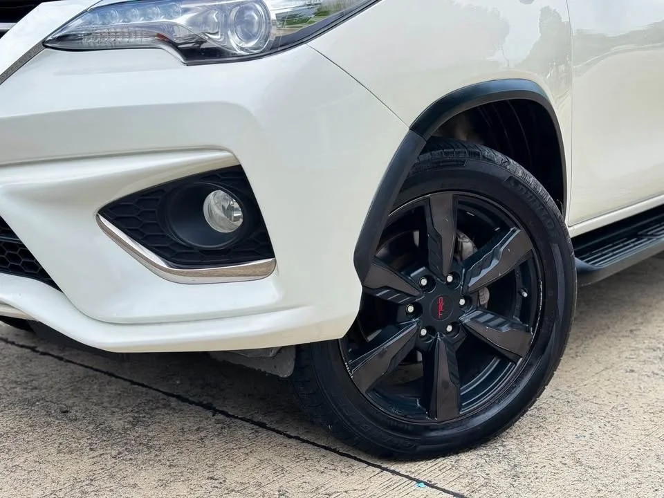 2016 Toyota Fortuner II 2