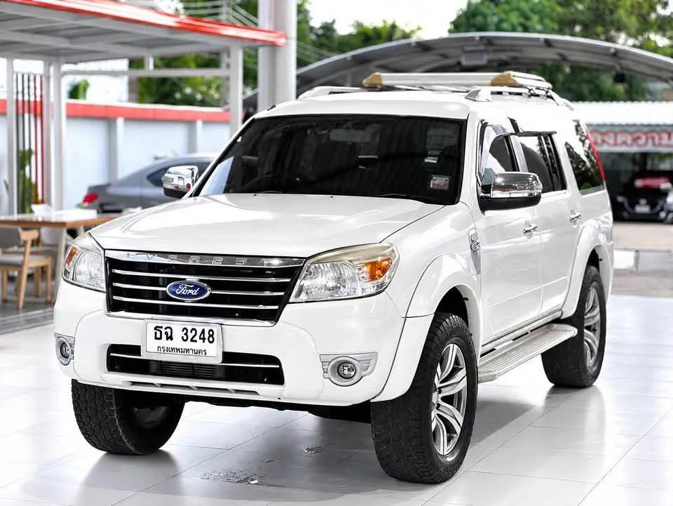 2011 Ford Everest I 2
