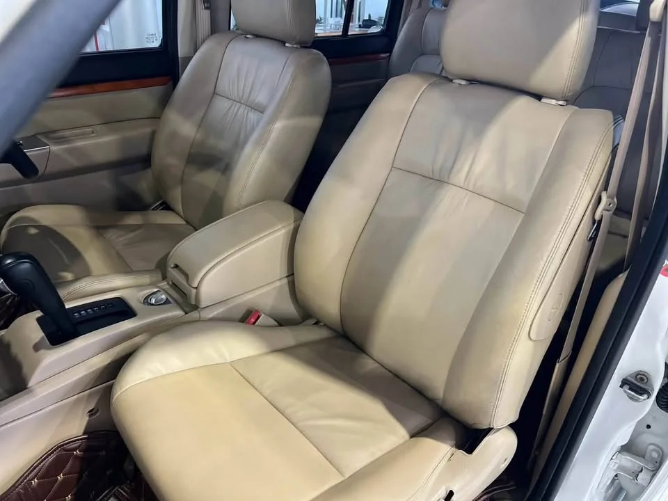 2011 Ford Everest I 2