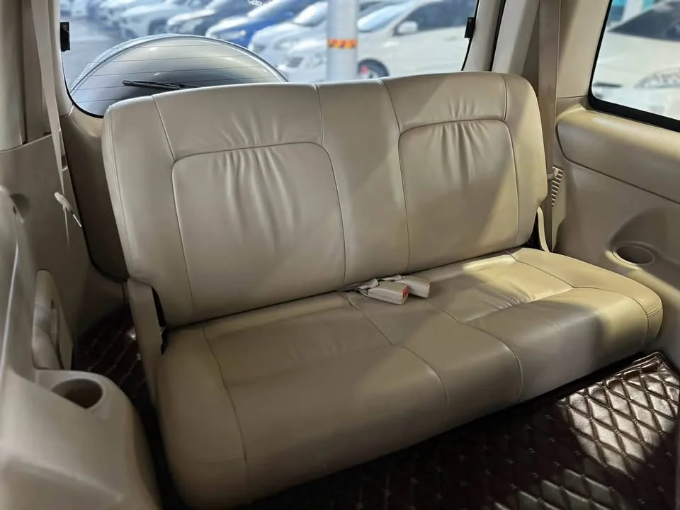2011 Ford Everest I 3
