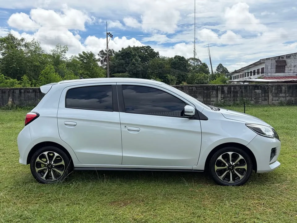 2021 Mitsubishi Mirage VI 3