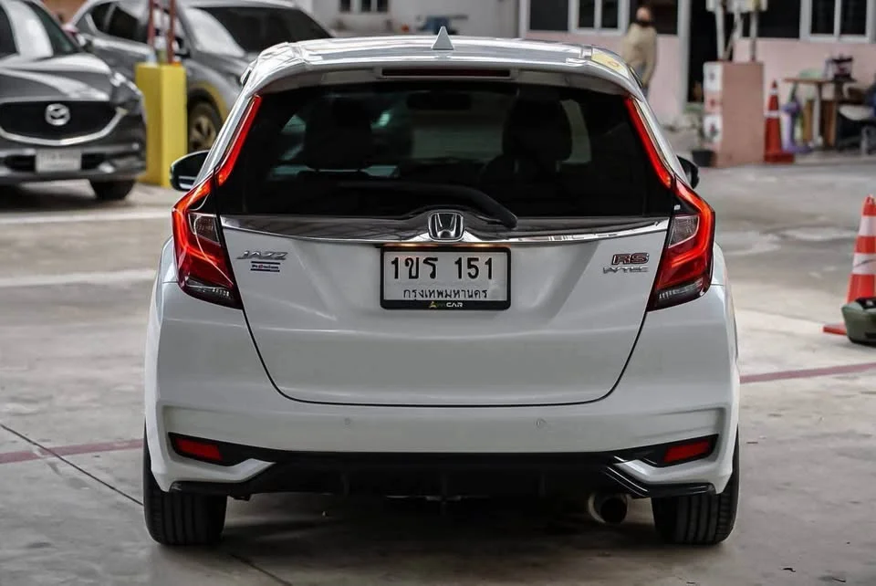 2020 Honda Jazz III 2