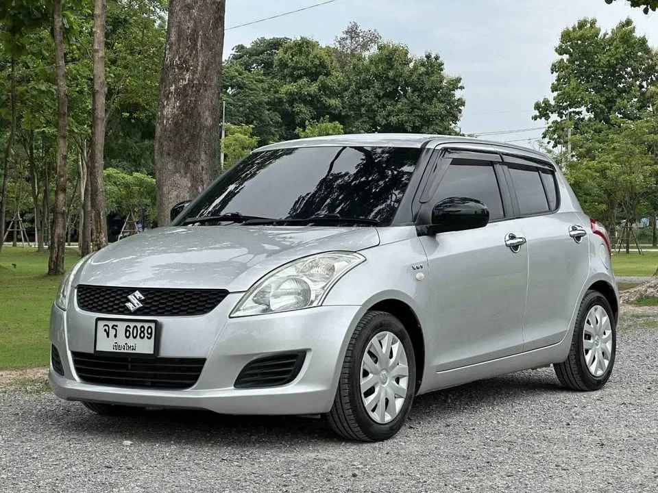 2013 Suzuki Swift II 2