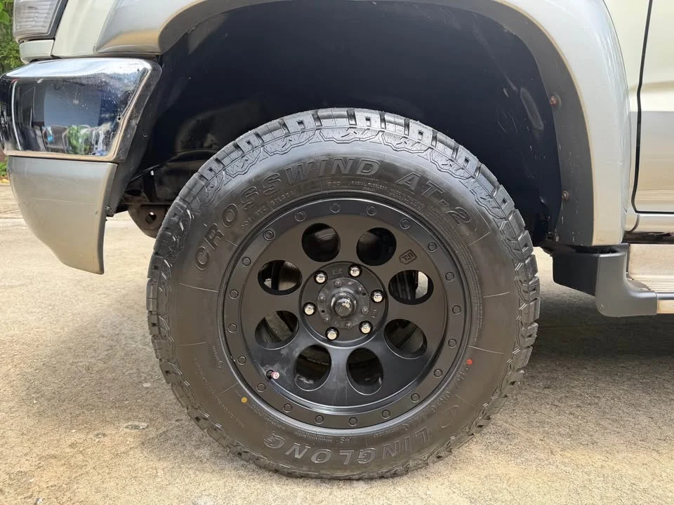 2002 Toyota Hilux Tiger VI 2