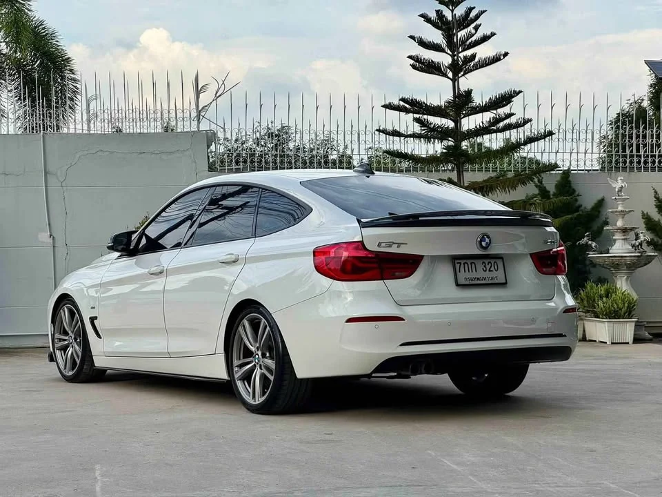 2018 BMW 3er GT F34 2