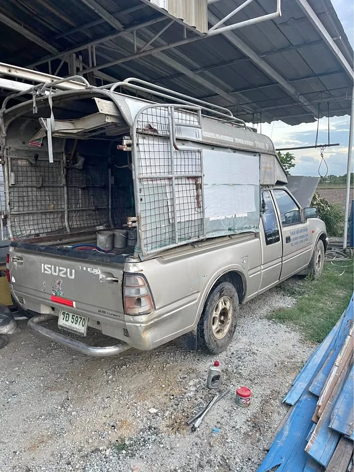 Isuzu Faster Dragon Eyes III 3