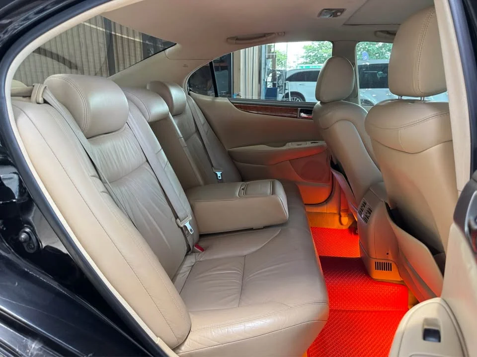 2004 Lexus ES IV 3