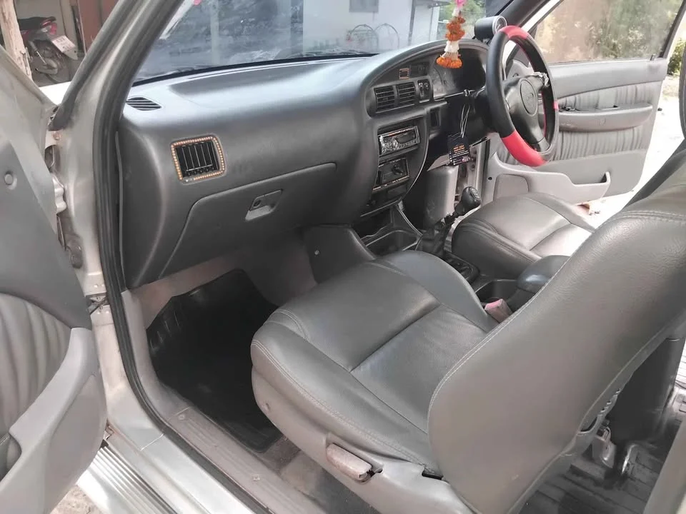 2000 Mazda 2500 Fighter V 3