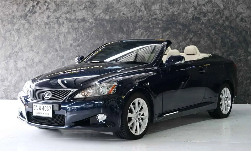 2010 Lexus IS II 2