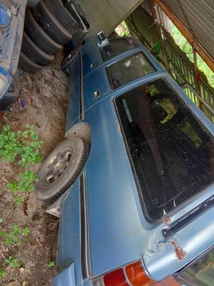 1990 Isuzu TR Grand Adventure I 3