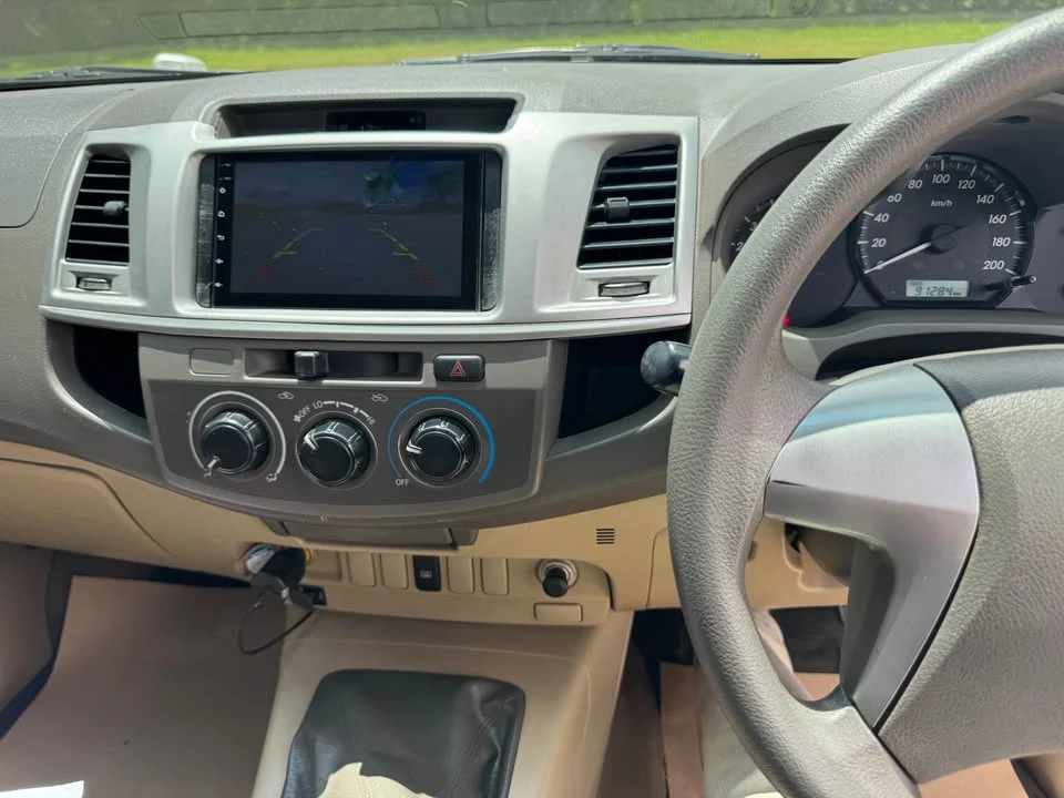 2012 Toyota Hilux VII 3