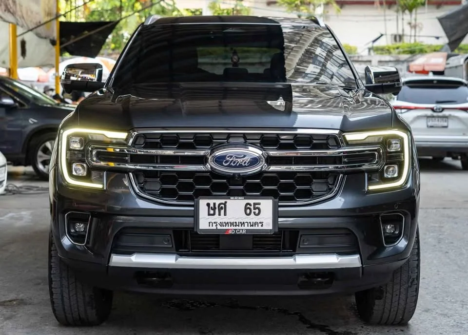 2023 Ford Everest III 2