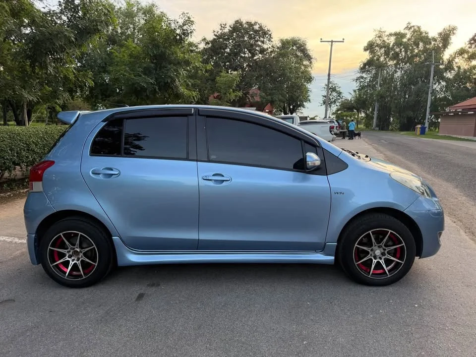 2009 Toyota Yaris II 3