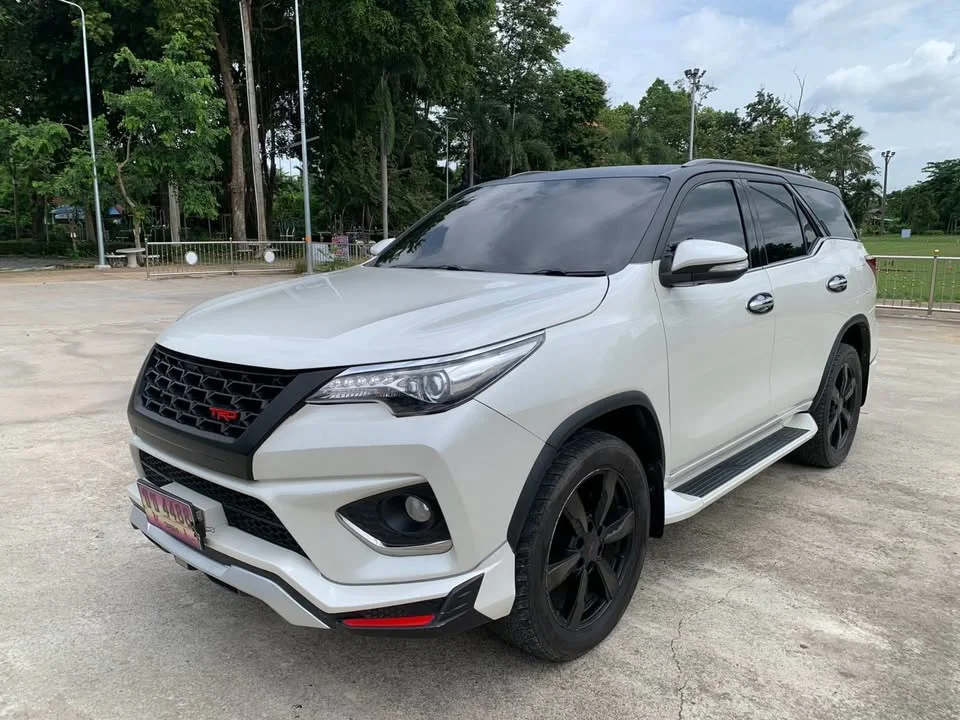 2017 Toyota Fortuner II 2