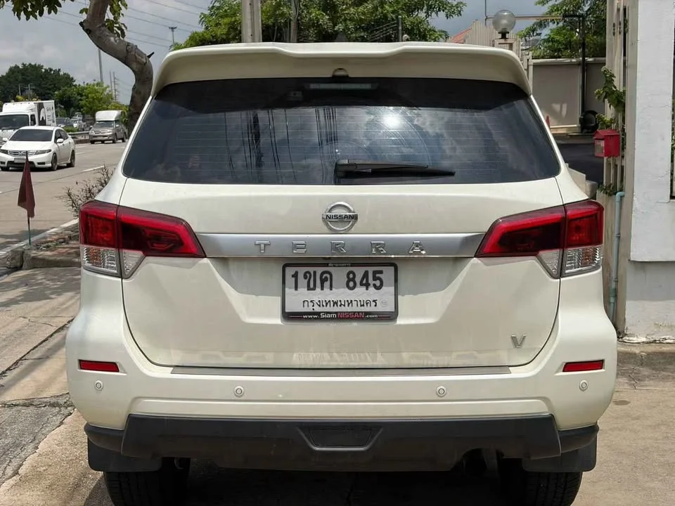 2018 Nissan Terra 3