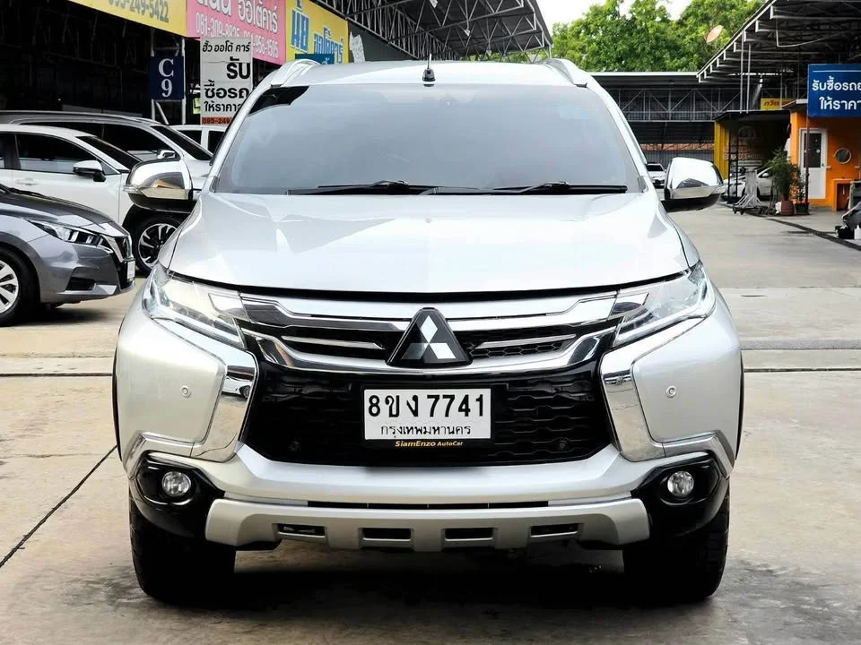 2015 Mitsubishi Pajero Sport III 3