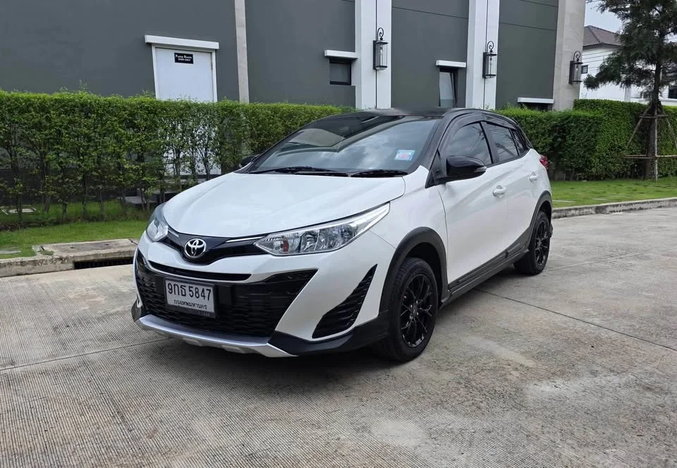 2020 Toyota Yaris III 3