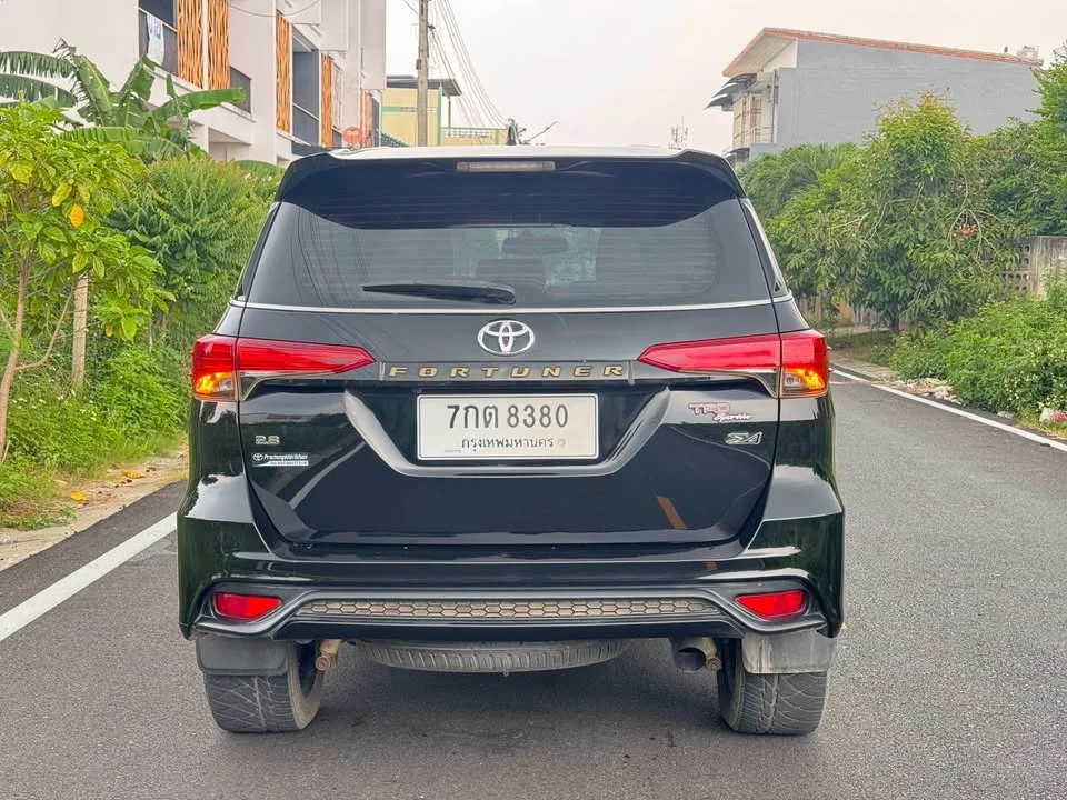 2018 Toyota Fortuner II 2