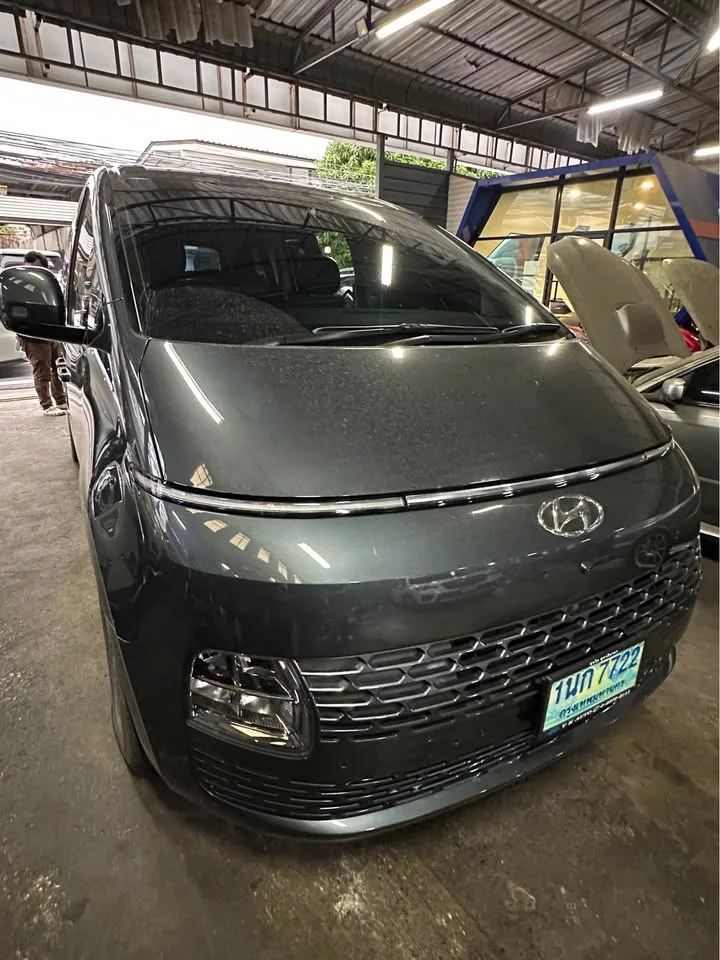 2022 Hyundai Staria US4 3