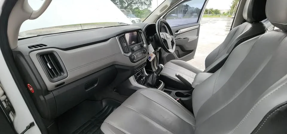 2017 Chevrolet Colorado II 3